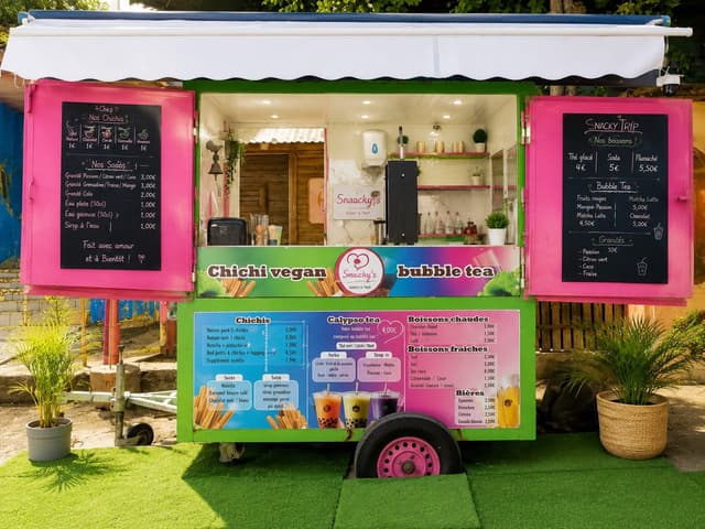 Snacky Trip, Produits & Saveurs à Plage de la Datcha GOSIER, Guadeloupe